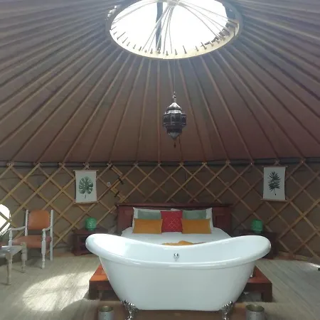 Cerchio Del Desiderio Glamping Retreat * פסקרה