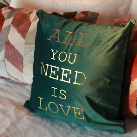 Cerchio Del Desiderio Glamping Retreat פסקרה